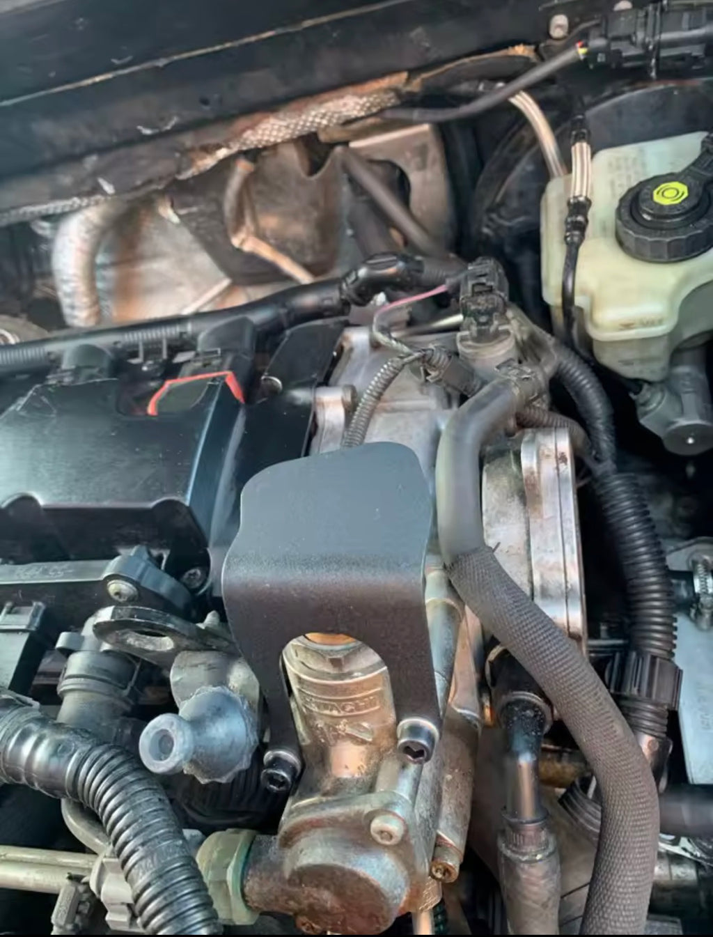 HPFP Sensor Guard Protect For VW GOLF MK5 MK6 Seat Leon Octavia Audi A3 2.0 TFSI